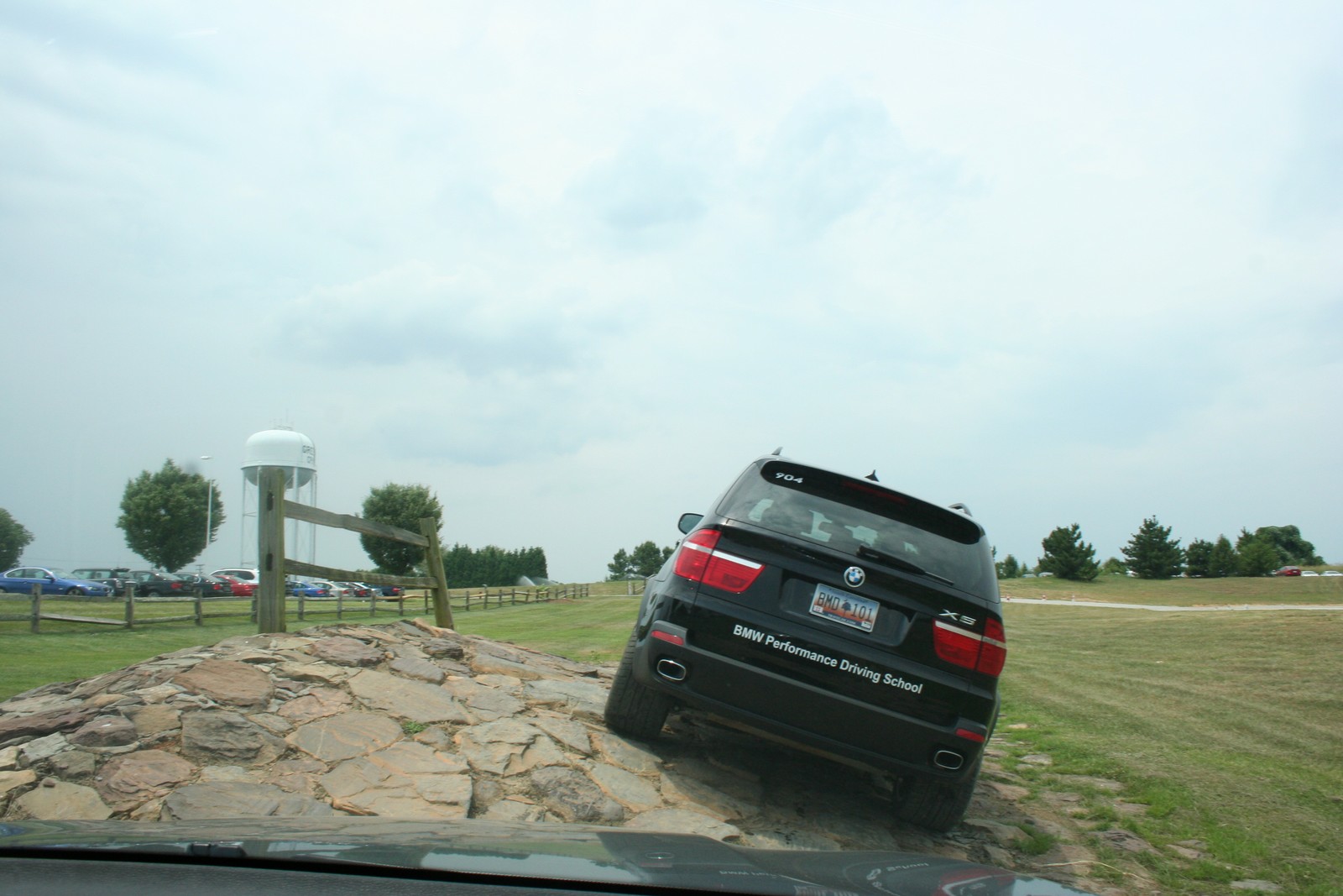 bmw_x5_offroad_38.jpg