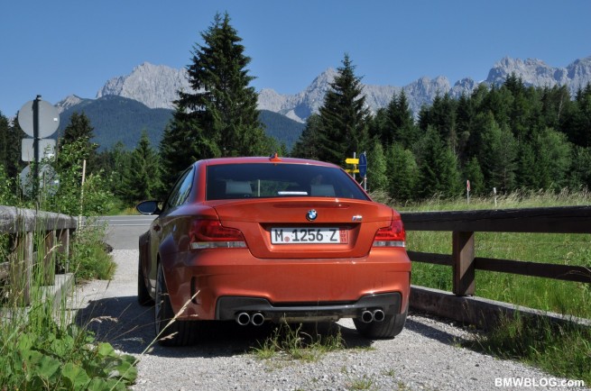bmwblog-bmw-1m-26