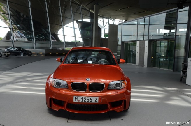 bmwblog-bmw-1m-welt-09