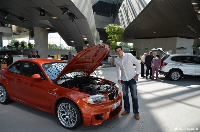 bmwblog-bmw-1m-welt-12
