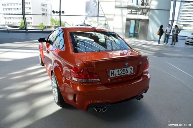 bmwblog-bmw-1m-welt-13