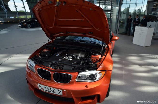 bmwblog-bmw-1m-welt-16