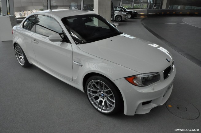 bmwblog-bmw-1m-welt-44