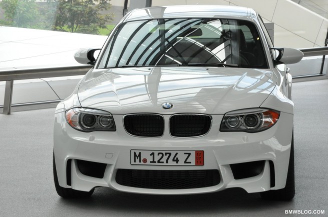 bmwblog-bmw-1m-welt-51