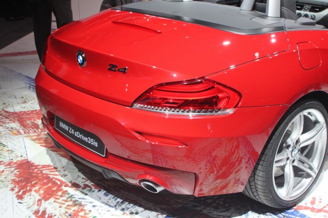 detroit-auto-show_2010-12