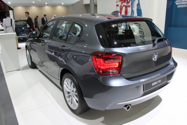 iaa-2011-2012-bmw-1-series-16