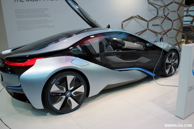 iaa-2011-bmw-i8-26