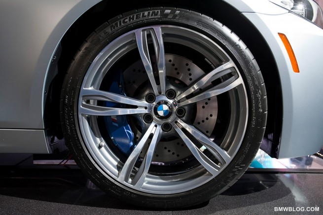 la-auto-show-2011-bmw-m5-frozen-silver-10