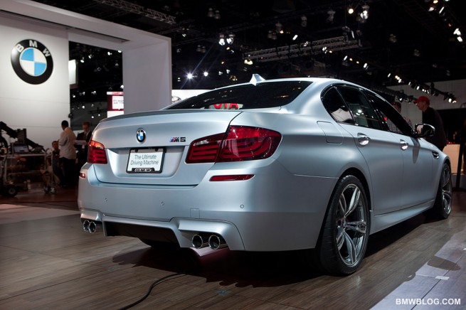 la-auto-show-2011-bmw-m5-frozen-silver-11