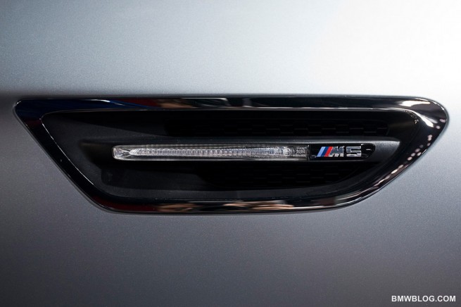 la-auto-show-2011-bmw-m5-frozen-silver-9