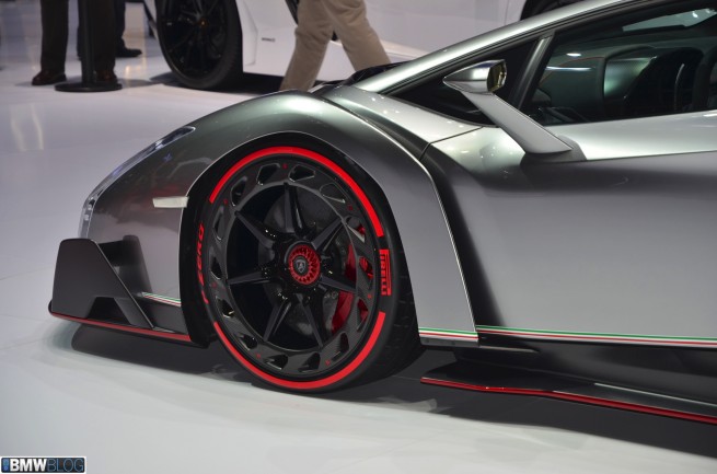 lamborghini-veneno-02