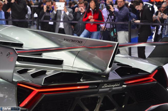 lamborghini-veneno-09
