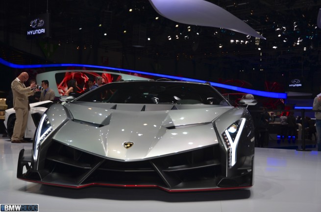 lamborghini-veneno-24