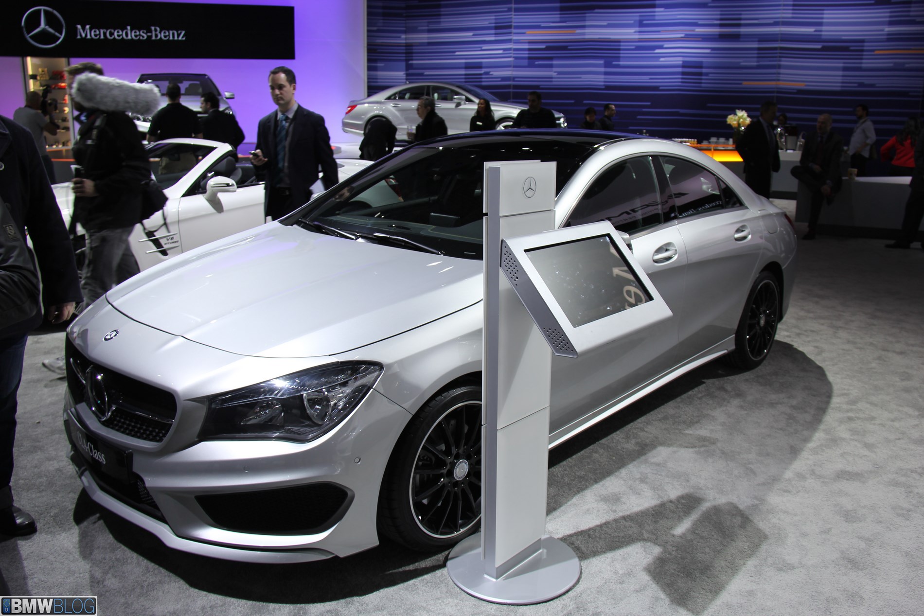 Mercedes c300 buyer demographics