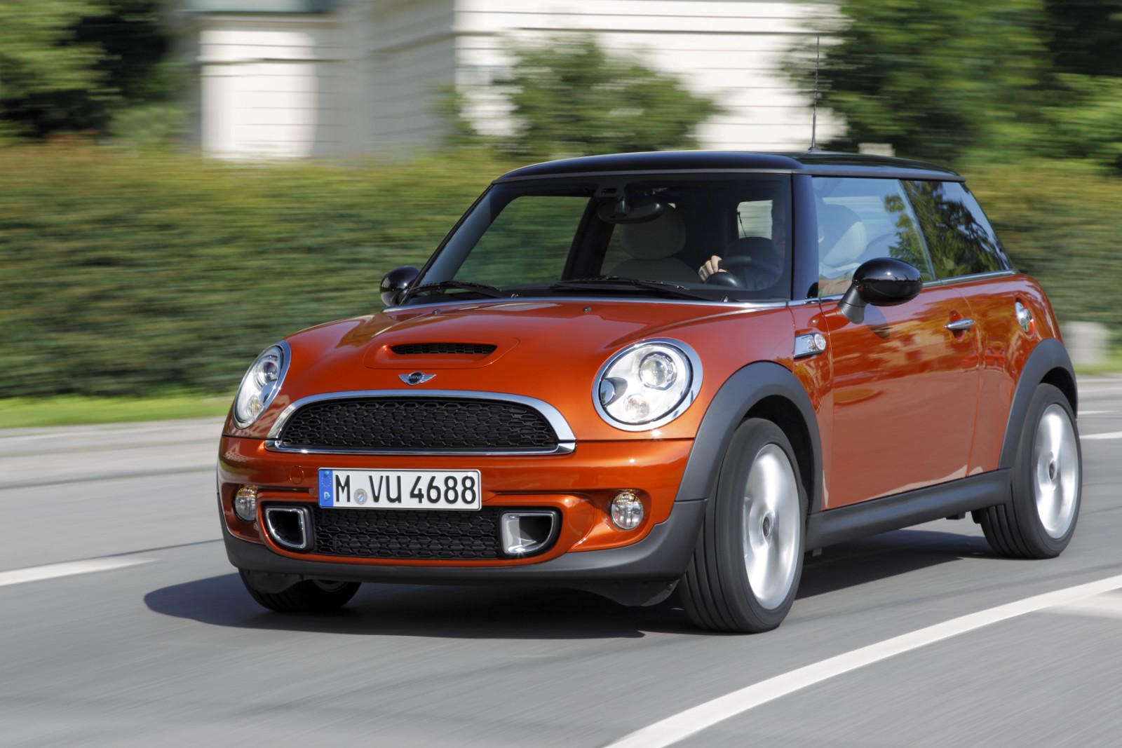 mini cooper with big tires