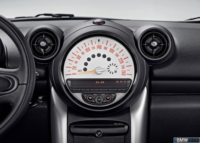 mini-countryman-2012-06