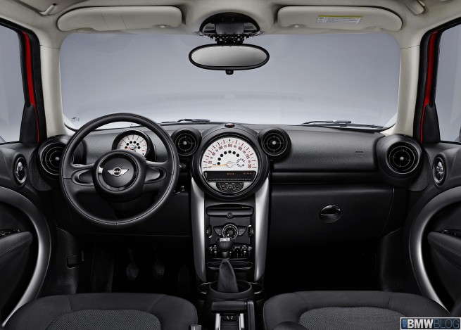 mini-countryman-2012-09