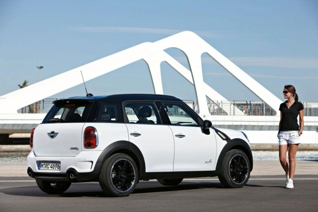 mini-countryman-2