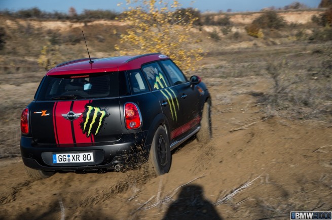 mini-countryman-dakar-17