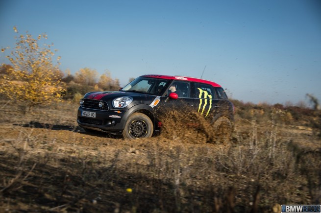 mini-countryman-dakar-24