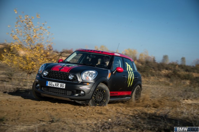 mini-countryman-dakar-32