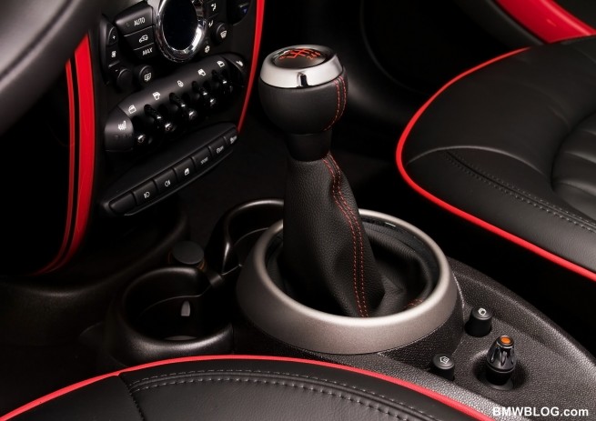 mini-countryman-jcw-16