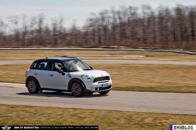 mini-countryman-track-2