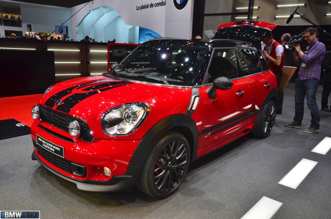 mini-jcw-countryman-02