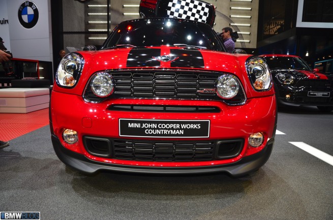 mini-jcw-countryman-04