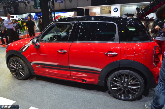 mini-jcw-countryman-07