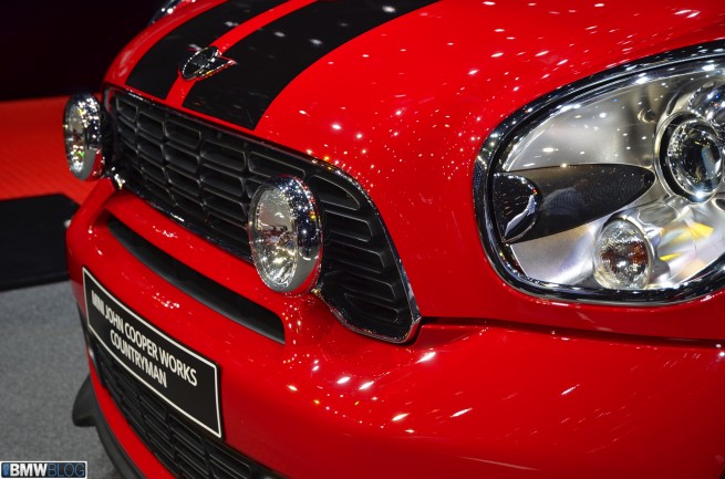 mini-jcw-countryman-11