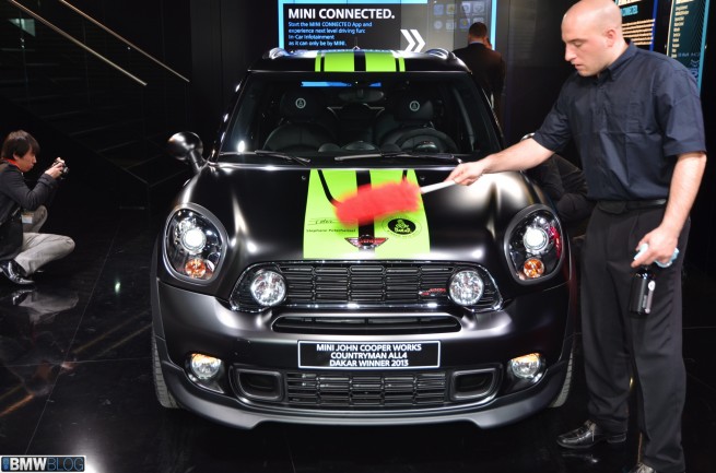 mini-jcw-countryman-dakar-winner-01