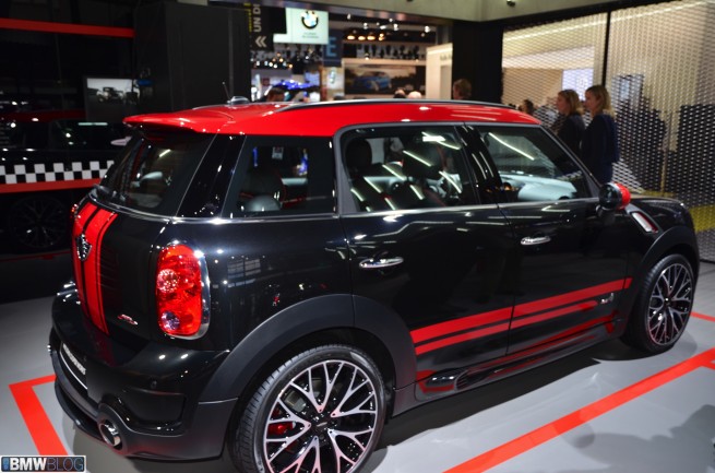 mini-jcw-countryman-gp-03