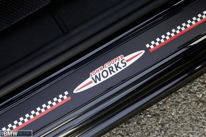 mini-jcw-paceman-16