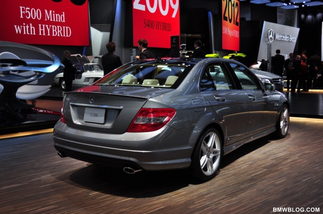 photos-2011-detroit-auto-show-1