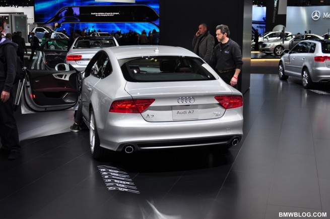 photos-2011-detroit-auto-show-29