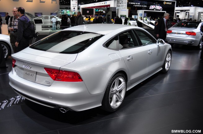 photos-2011-detroit-auto-show-30