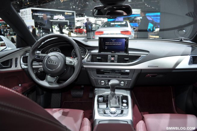 photos-2011-detroit-auto-show-39