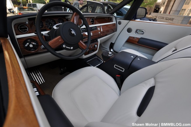 rolls-royce-ghost-drophead-10