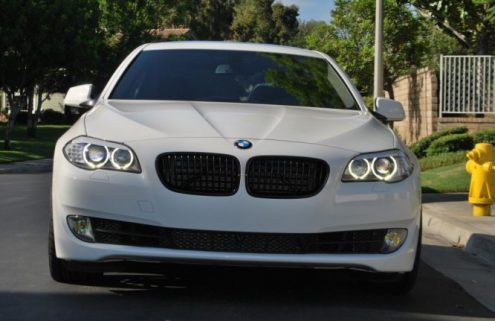 How to install a BMW Performance Black Grille