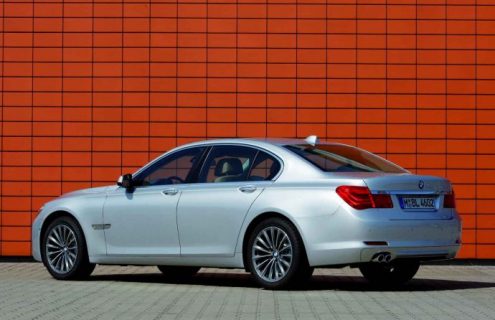 Thechauffeur.com names BMW 730Ld Chauffeur Car of the Year