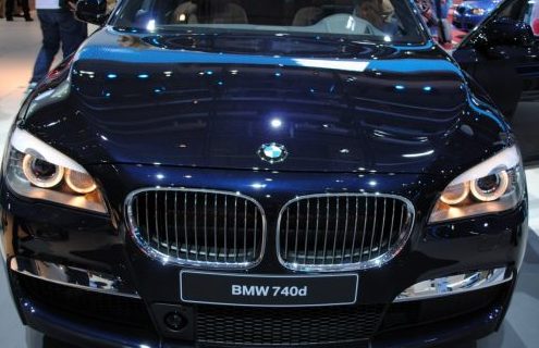 Frankfurt Auto Show: BMW 740d with M-Sport Package