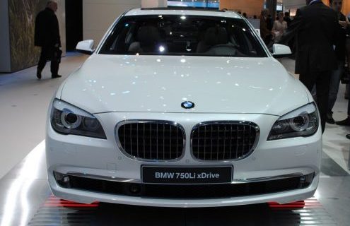 Frankfurt Auto Show: BMW 750Li xDrive