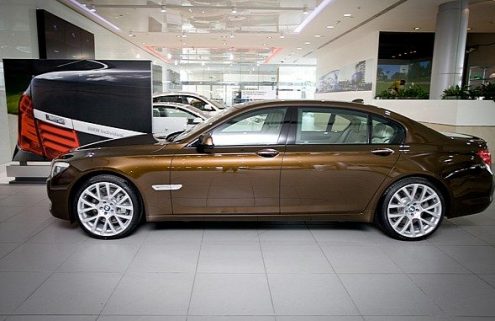 BMW 7 Series “UAE Edition” launches at Dubai Motor Show
