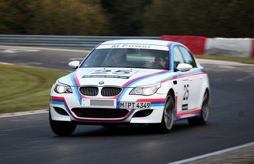 BMW builds an M5 CSL