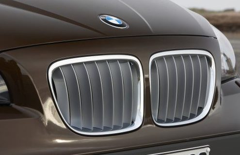 Some official BMW X1 photos were released today
