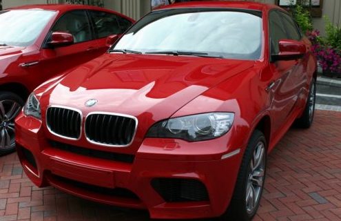 Video: BMW X6 M on race track