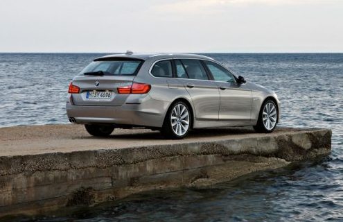 More videos: 2011 BMW 5 Series Touring
