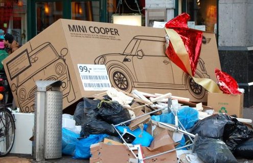 Mini Amsterdam: Christmas boxes – Yet another successful viral