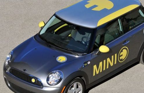 Drivers of MINI E vehicles provide real-world feedback